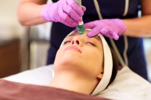 Chemical Peel vs. Microdermabrasion featured image