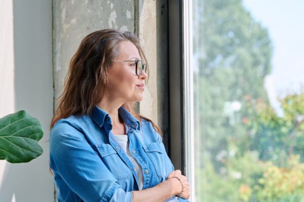 Surgical vs. Non-Surgical Options for Eye Rejuvenation featured image