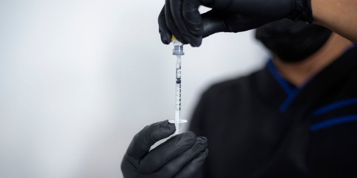 What is the Difference Between Botox and Xeomin banner